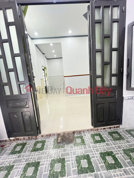 đ 2.45 Billion House for sale with separate title deed, approximately 59m2, located next to Tan Dong Hiep People's Committee.