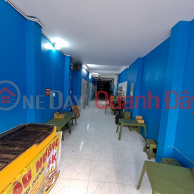 Cho thuê nhà mặt phố Văn Cao. 16tr/tháng. 2 tầng, 50m/tầng, 1 VS, vỉa hè để được 10 xe máy, ô tô đỗ cửa. _0