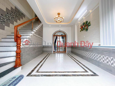 FOR SALE EXTREMELY BEAUTIFUL HOUSE WITH NEUTRAL CLASSIC STYLE + GARA OTO PARKED IN THE MAJOR HOUSE 11 NGUYEN VAN LINH _0