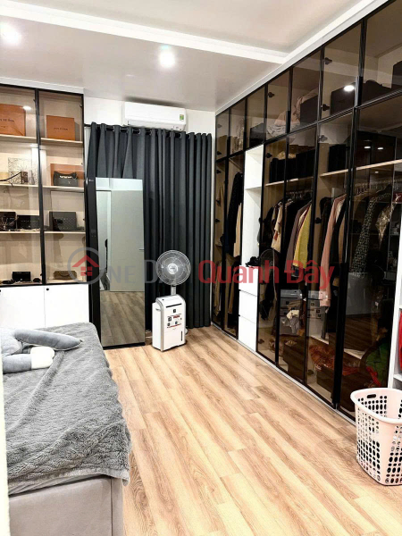 Property Search Vietnam | OneDay | Residential | Sales Listings | Price reduced by 1 billion VND! House for sale on Nguyen Hong Street, 60m2, 9 floors, 5m frontage, 40.5 billion VND, excellent for business.