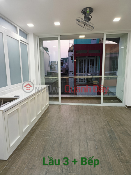 ₫ 15 Million/ month BEAUTIFUL 4-FLOOR 4 ROOM HOUSE IN LY THUONG KIET - CORNER APARTMENT 3 FACES