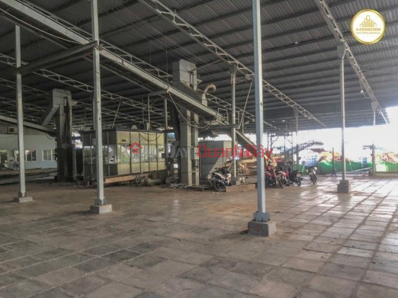 WAREHOUSE FOR RENT ON THE RIVER FRONT OF NH91 ROAD, THOT NOT DISTRICT, CITY. CAN THO Rental Listings