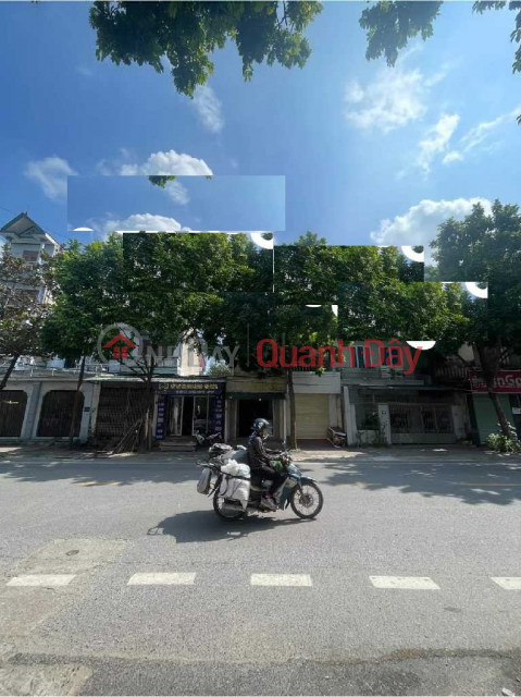 House for sale at 9 Dong Anh Town, 60m x 2T sidewalk, business price 5.x billion TL. Contact: 0936123469 _0