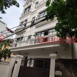 HOUSE FOR SALE BAC Tu Liem DISTRICT !! PHAM VAN DONG STREET HOUSE !! RED DOOR CAR!!! SO BEAUTIFUL LOCATION _0