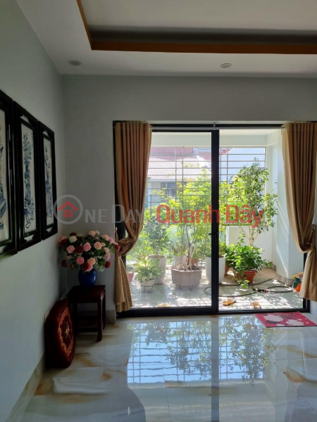 Sell adjacent house BCA 2, easy to avoid, stop day and night with 4 floors, price is 10 billion VND Vietnam Sales, đ 1 Billion