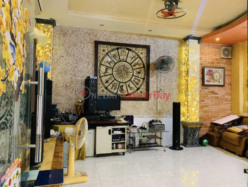 VERY CHEAP. HOUSE AS BEAUTIFUL AS A HOTEL. CUSTOMERS LIKE IT. AU DUONG LAN STREET SECTOR CAO TRI CAO RESIDENTIAL AREA, ward 3, DISTRICT 8. Sales Listings