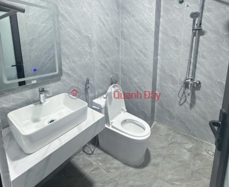 đ 6 Billion, BEAUTIFUL NEW HOUSE NEIGHBORING VINHOME – FULLY FURNISHED - CAR PARKING AT THE GATE - OVER 6 BILLION VND