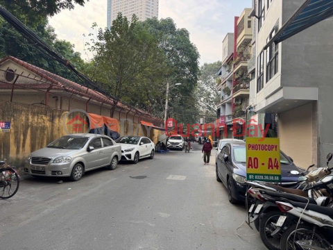 RARE FOR URGENT SALE – GOLDEN LAND ON TRAN PHU, VAN QUAN – HUGE FRONTAGE OF 6M.<br \/> SQUARE NOTEBOOK LIKE A4 PAPER – SUPER BEAUTIFUL ALLEY 92 _0