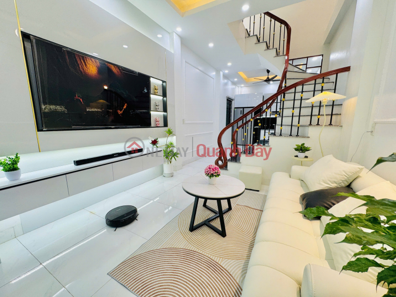 House for sale, beautiful, just bring your belongings and move in, near amenities, price 2.x billion Sales Listings