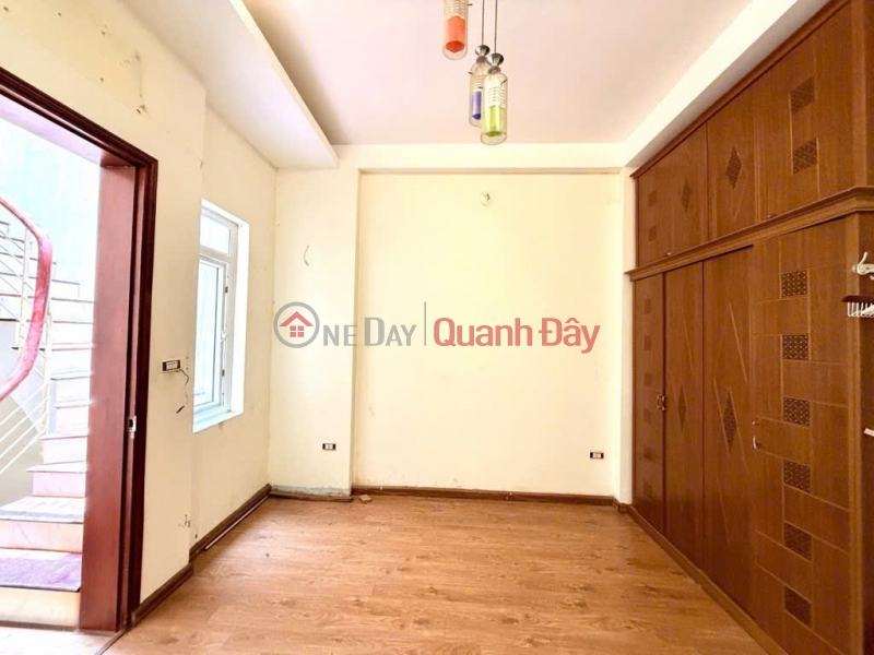 đ 26 Billion TOWNHOUSE FOR SALE IN DUY TAN - CAU GIAY - LOT DIVIDED - WIDE SIDEWALK - 24 SEATS FOR PARKING. 50M 5 FLOORS 26 BILLION