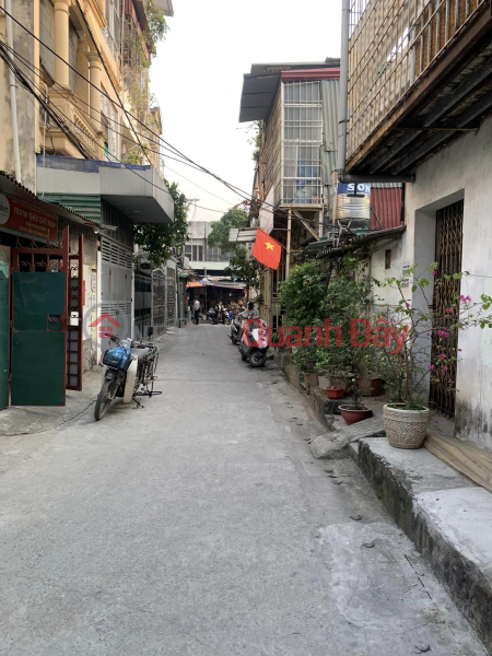 đ 16.6 Billion 115m Small 16 Billion Front Hoang Quoc Viet Cau Giay Street. Super Peak Business Football Sidewalk. Build an Apartment or a Building