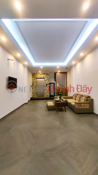 For just 6 billion, have a 5-storey house with elevator Nguyen Ngoc Vu Cau Giay 35m beautiful house right here contact 0817606560 Sales Listings