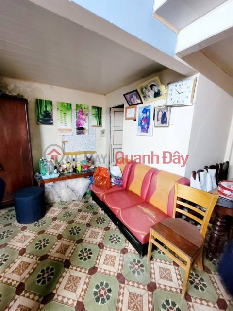 ► House in 3m wide Hung Vuong Plastic Alley, airy, 94m2, 7.8m wide, 2 old floors, 3.1 billion _0