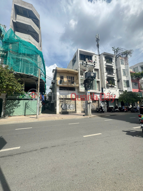 Owner Sells Nguyen Dinh Chieu Street, Ward 5, District 3. Area: 4.5 x 11.8m. Price Only 25 Billion4. Tell: 0911.160.692 _0