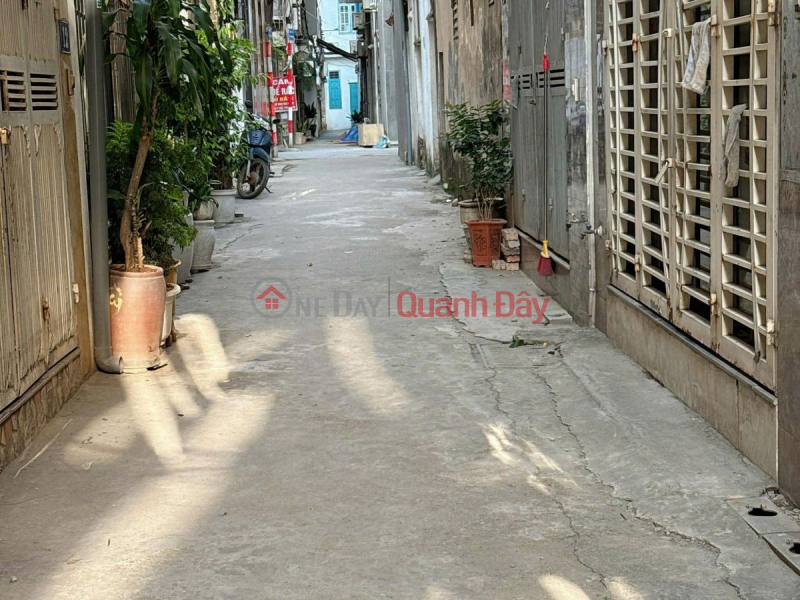 đ 9.3 Billion | Beautiful 4-story house, 4 bedrooms, built by the owner, located on Vu Xuan Thieu Street, 49m2, priced at 9.3 billion VND, Long Bien District, Hanoi.