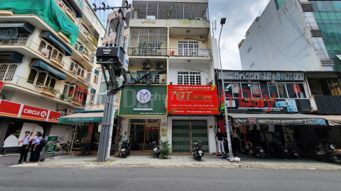 House with 1 ground floor and 1 floor in Nguyen Thai Binh Business Area - 15 million _0