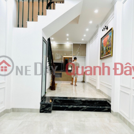 NHÀ ĐẸP Ở NGAY PHỐ LẠC LONG QUÂN, 2 THOÁNG, NỘI THẤT XỊN, DÂN TRÍ CAO, 5 TẦNG, 38M2, 7.4 TỶ _0