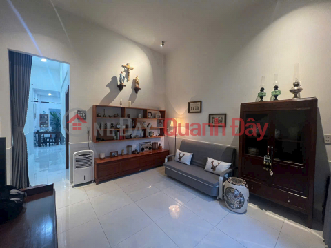 Cho thuê nhà đẹp Khu QĐ4, gần chợ 26, full nội thất chỉ 6,5tr _0