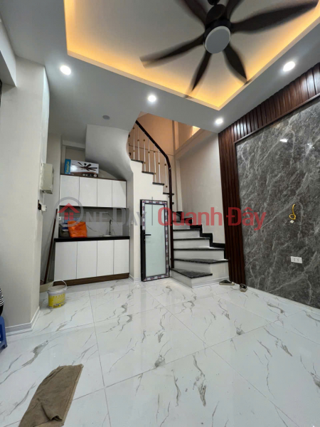 Townhouse for sale in Tan Mai, 22m x 4 floors, car, business, over 3 billion Sales Listings