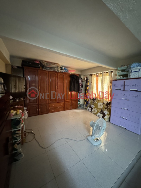 ► Corner property on Thai Thi Boi street, right next to the market, 4-story commercial building with 8 rooms, 7.x billion VND. _0