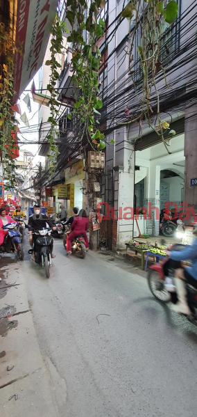 Urgent sale of Tran Quoc Hoan's house, 40m2 rural alley, very rare and airy 2nd street 37m2 Small 5 billion VND Sales Listings