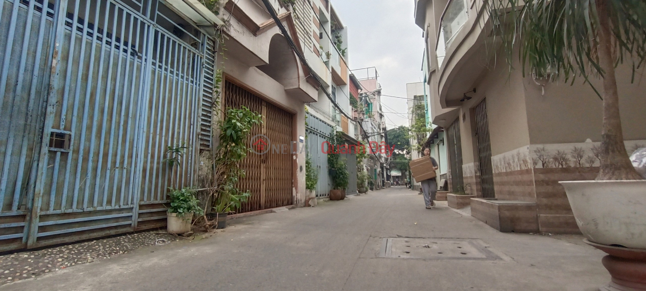 Offering 930 million, urgent sale of Nguyen Van Cong house, Ward 3, Go Vap Sales Listings