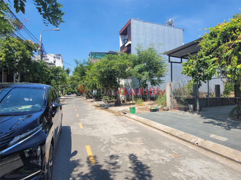 Property Search Vietnam | OneDay | Residential, Sales Listings Land for sale on Son Thuy Dong 1 street, near the sea, need to sell quickly. Suitable for living and building apartments.