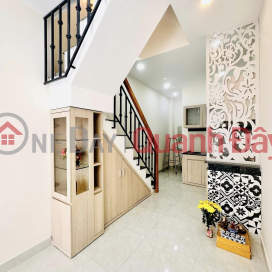 BEAUTIFUL HOUSE - GOOD PRICE - For Quick Sale Beautiful House In Center Of District 1 _0