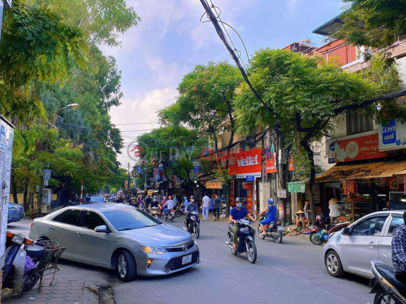 House for sale on Tran Cung street - BUSY BUSINESS MANY TYPES - CAR STOP - 56M2 - ONLY 11.9 BILLION Sales Listings
