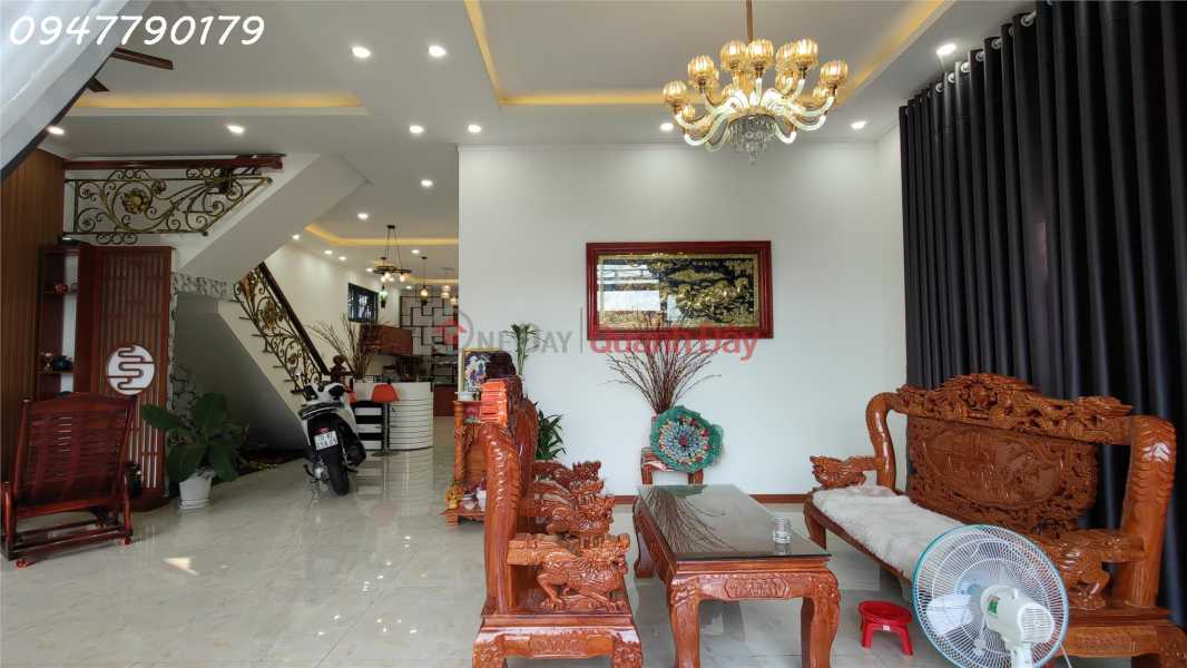 ₫ 8.4 Billion | Beautiful 6-bedroom house with free furniture, near Tay Ninh administrative center.