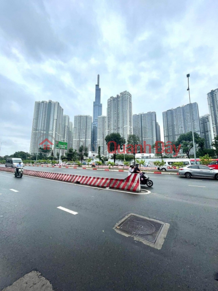 SUPER HOT Vo Duy Ninh area right at LANDMARK 81 P22 4.1x15m- 3 floors- only 4.9 billion TL 0901511189 Sales Listings