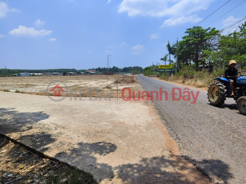 The land is full of ownership, private registration with residential land right in Dong Xoai City _0