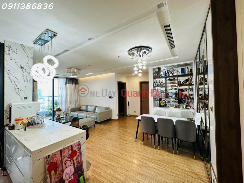 VIPCăn góc Tòa M2 Vinhomes METROPOLIS Liễu Giai 122m2, 3PN đẳng cấp, 26 tỷ Việt Nam | Bán, đ 26 tỷ