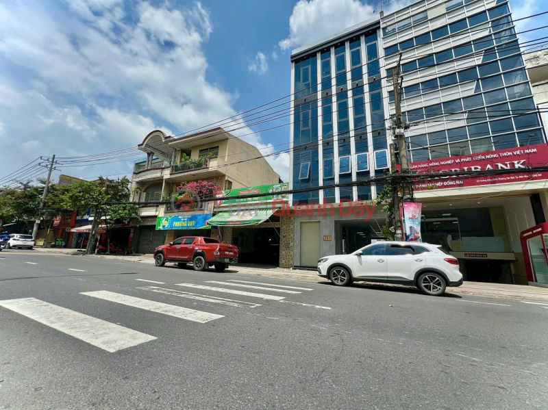Selling newly completed Dong Khoi frontage house, area 400m2, super nice location, price 30 billion Sales Listings