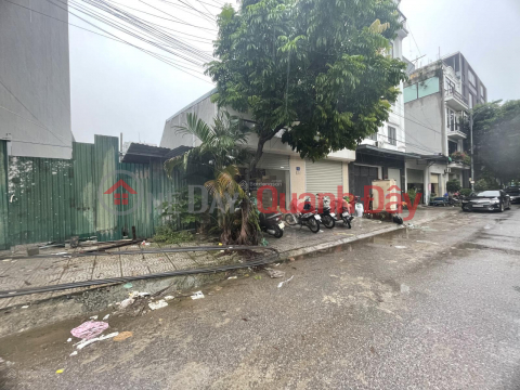 Owner sells land at auction, permanent open view of the park - High-class residential area, near main road 32 _0