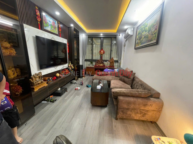 Nhà mới, 6 tầng thang máy, thiết kế hiện đại - View phố, chợ Bưởi cực đẹp - Lạc Long Quân, Cầu Giấy Niêm yết bán