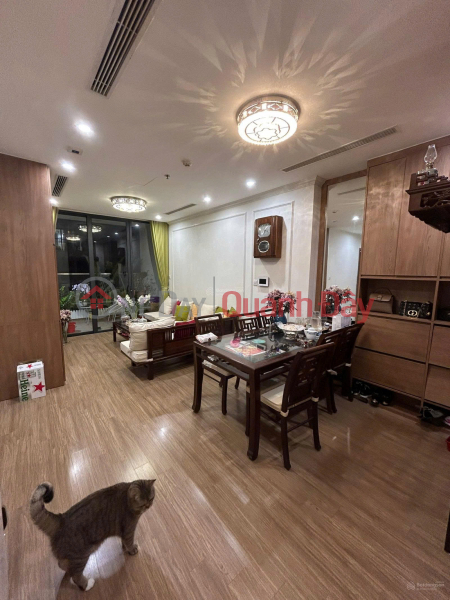 Bán căn hộ siêu đẹp full nội thất, DT 91m2, 3PN, 2WC tại chung cư Vinhomes SkyLake, view hồ đẹp Niêm yết bán