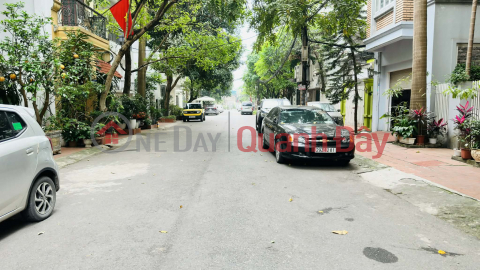 Siêu phẩm lõi Bồ Đề, mặt tiền 10.5m, 2 mặt ôtô tránh, vỉa hè, ôtô dừng đỗ ngày đêm _0