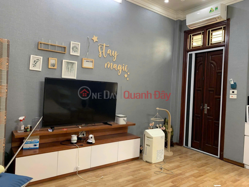 House for rent in alley for Spa and Coffee business, Nguyen Chi Thanh - Dong Da - 50m2 - 4 floors - 25 million Rental Listings