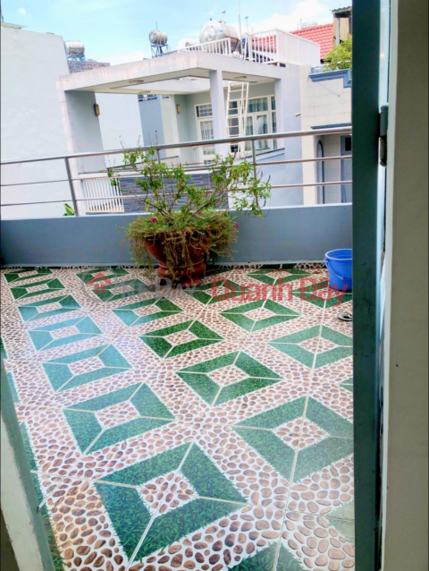 3-FLOORY HOUSE - 2-CAR AWAY - BEAUTIFUL LOCATION - TAN HOA - DISTRICT 6 - 38M2 - 3BRs - CONVENIENT FOR REPAIR AND NEW BUILDING _0