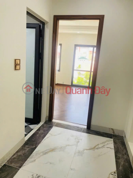 đ 8.99 Billion, NEW HOUSE - BEAUTIFUL, CAR ACCESS, Nguyen Van Linh Street, 45m2 X 7 floors, 4.2m frontage, 8.99 billion Long Bien.