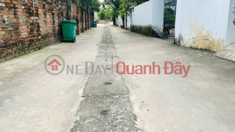 My family needs to sell 145m2 of land in ECOPARK - VAN GIANG, HUNG YEN, beautiful frontage 8.5m. Cars can avoid and enter the house. _0