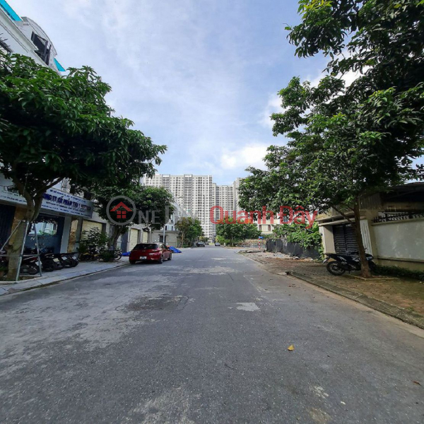 Land for sale in Trau Quy, Gia Lam, 55m2, wide frontage, car road. Contact 0989894845 Sales Listings