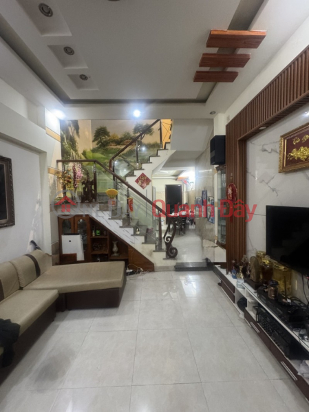 ► House on Trung Nu Vuong street near Le Quy Don, walking distance to Bach Dang, 80m2, 2 floors, 3 bedrooms, 5.x billion Sales Listings