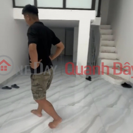 Cho thuê nhà ngõ ô tô Nguyễn Lân 45 m² x 3 tầng 2 phòng ngủ, 3 vệ sinh _0
