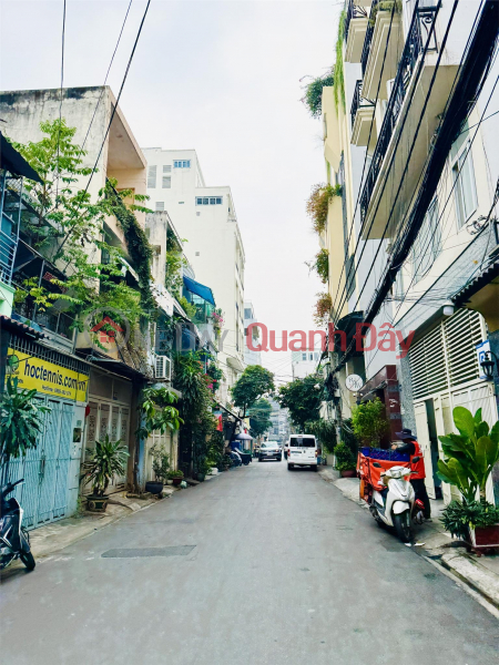 đ 15,3 tỷ **Bán nhà hẻm 8m Thân Nhân Trung, phường 13, Tân Bình (4,8x24) 4 tầng