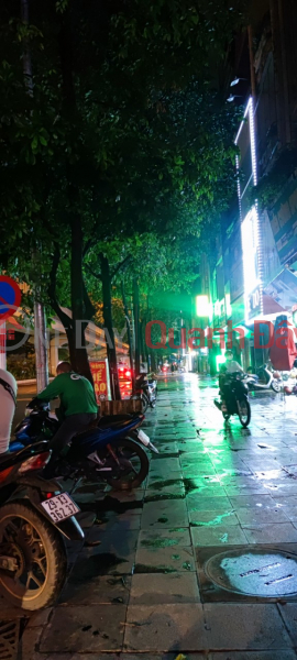 Property Search Vietnam | OneDay | Residential, Sales Listings, VIP STREET - BUY TO LIVE OR INVEST - EXCELLENT PRICE - RARE 2nd apartment in Quang Trung Ha Dong street only 5.XX billion