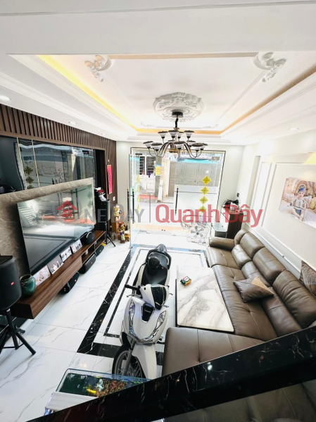 đ 4.95 Billion, Selling 4-storey house with car at your door price 4ty950 Trai Ngo Quyen machine