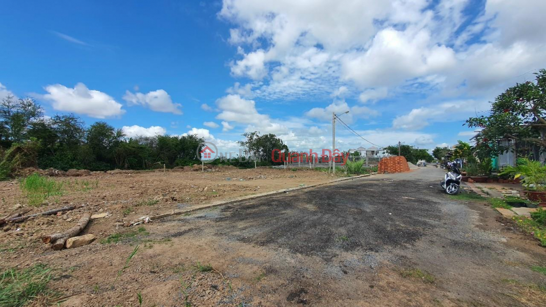 OWNER LAND - GOOD PRICE - For Quick Sale 2 Adjacent Lots In Le Thin Residential Area - K1, Ward 10, City. Soc Trang, Vietnam Sales, ₫ 550 Million