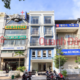The owner quickly rents a luxury apartment in Phu My Hung - District 7, full of high-end furniture only _0